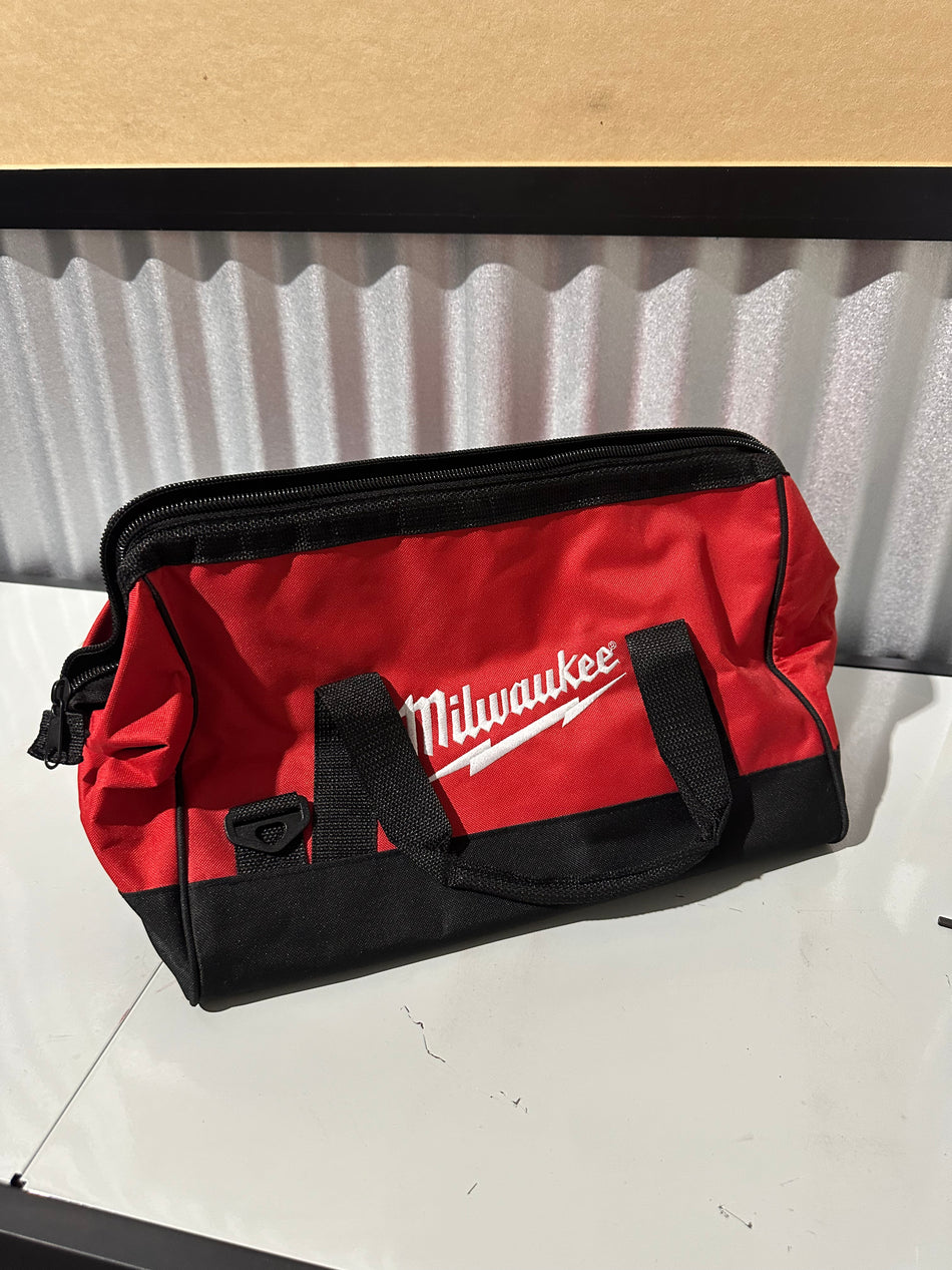 MILWAUKEE SMALL CONTRACTOR CANVAS TOOL BAG